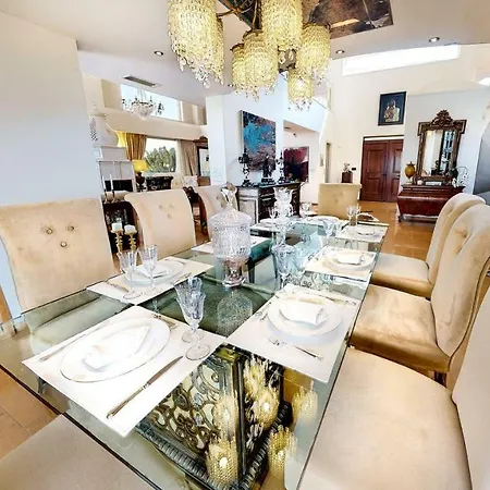 Luxury Allure Villa